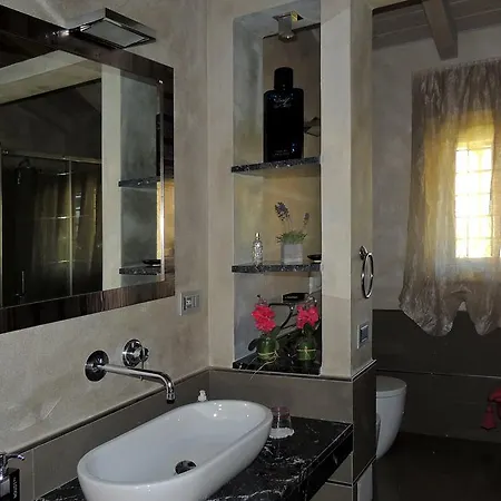 A Casa Lombardo Bed & Breakfast *