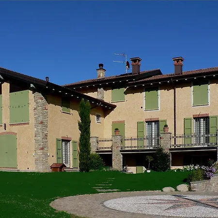 A Casa Lombardo Couette-café Crosio Della Valle