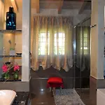 A Casa Lombardo Nocleg ze śniadaniem *