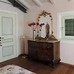 A Casa Lombardo Nocleg ze śniadaniem *