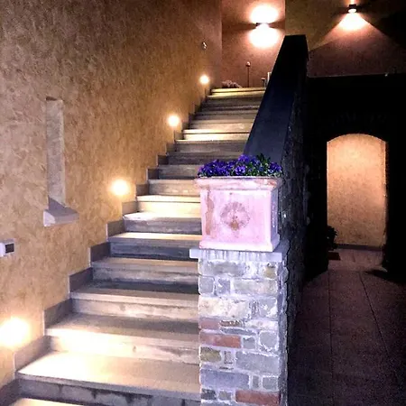 Bed & Breakfast A Casa Lombardo *