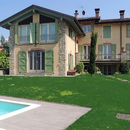 A Casa Lombardo Bed & Breakfast