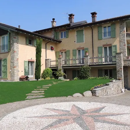 Bed & Breakfast A Casa Lombardo Crosio Della Valle