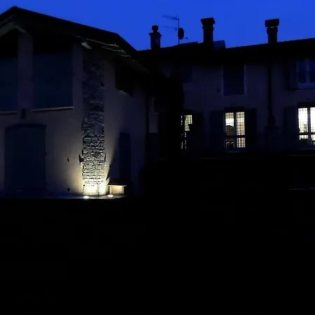 Bed & Breakfast A Casa Lombardo