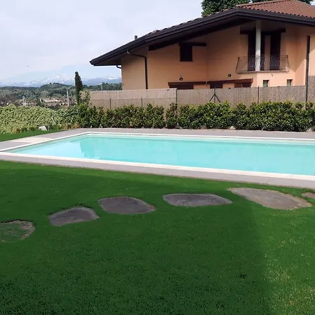 A Casa Lombardo Nocleg ze śniadaniem Crosio Della Valle